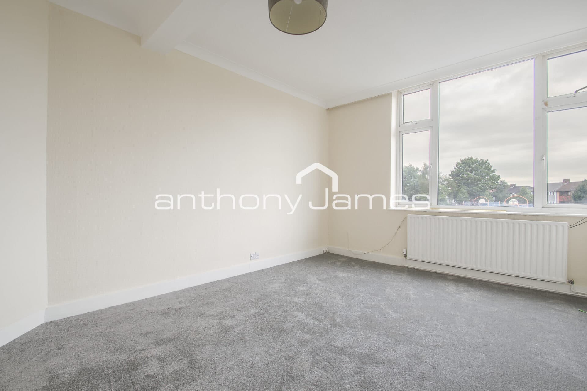 Falconwood Parade, Welling, Kent, DA16