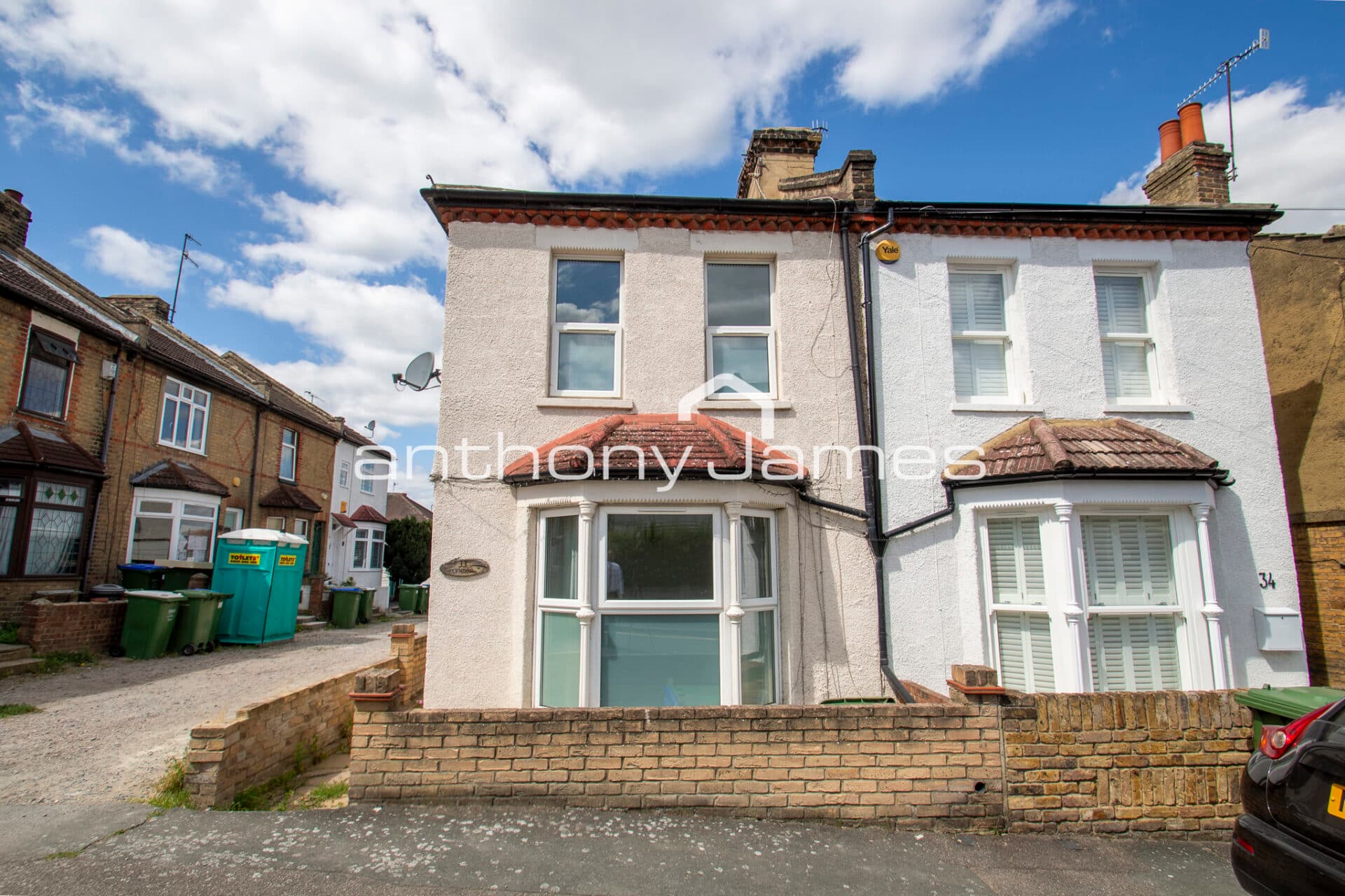 Lyndon Road Belvedere